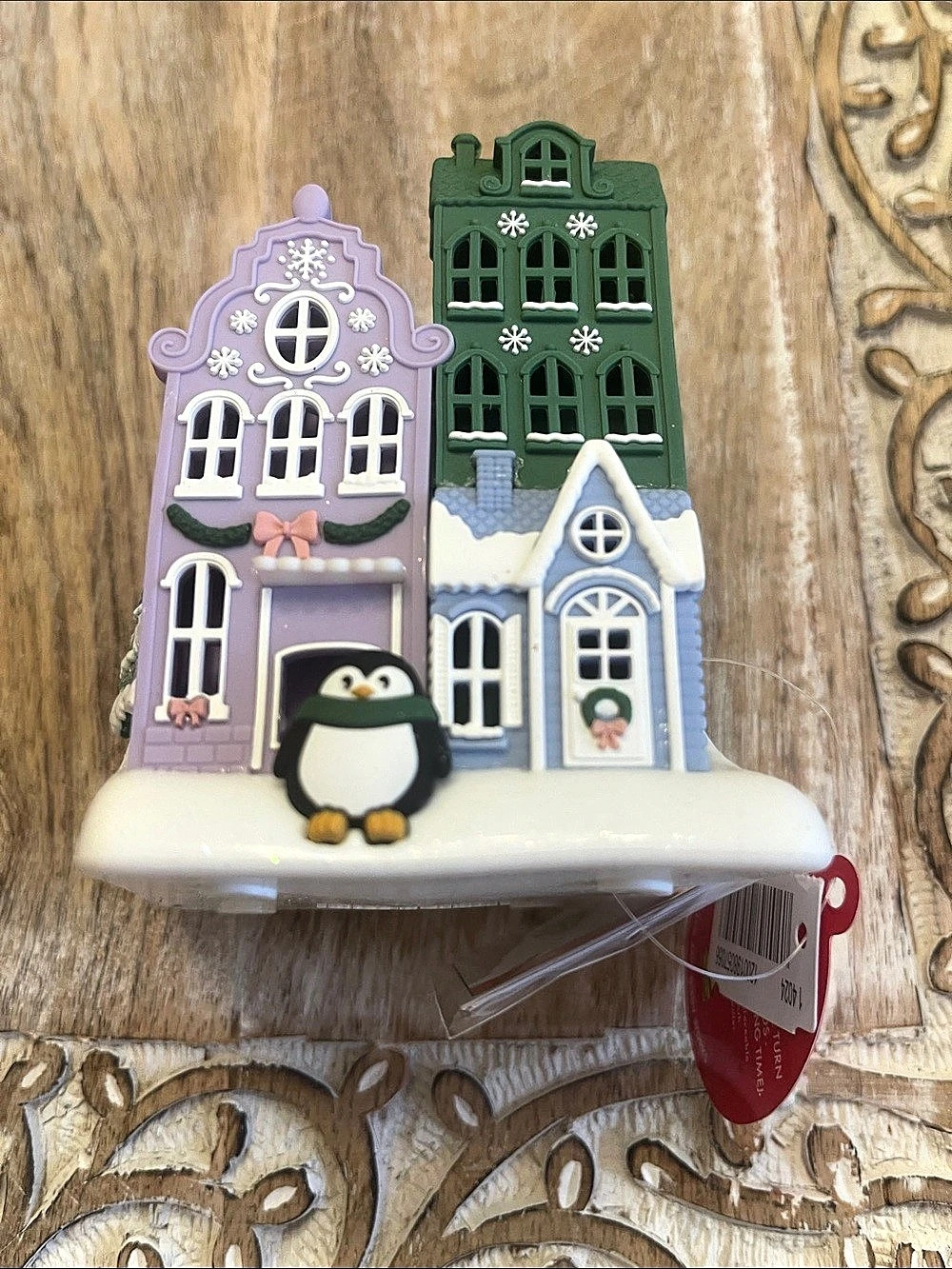 Bath & Body Works Penguin Townhouse Village Light Up Soap Holder Holiday